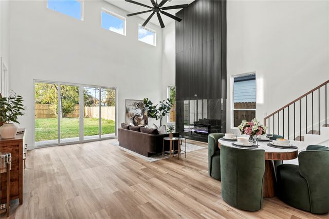 2401 Peabody Avenue, Dallas, TX 75215