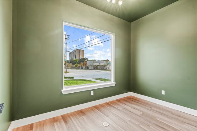 2401 Peabody Avenue, Dallas, TX 75215