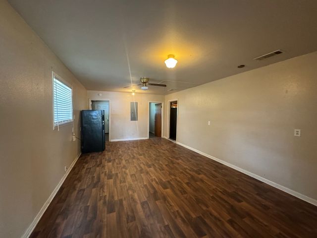 621 French Street, Trinidad, TX 75163