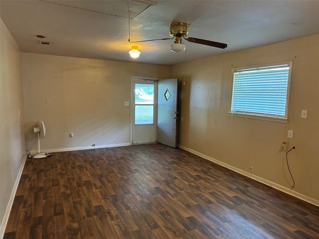 621 French Street, Trinidad, TX 75163