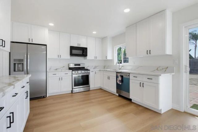 1439 N MISSION, Escondido, CA 92027