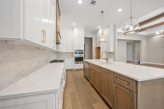 8680 Cedar Meadow Lane, Plantersville, TX 77363