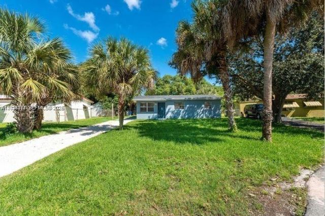 1040 NW 23rd Ter, Fort Lauderdale, FL 33311