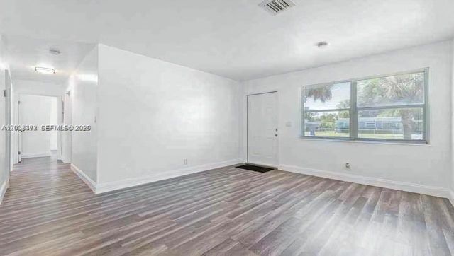 1040 NW 23rd Ter, Fort Lauderdale, FL 33311
