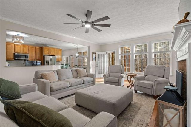 7955 Black Horse Run, Winston, GA 30187