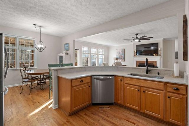 7955 Black Horse Run, Winston, GA 30187