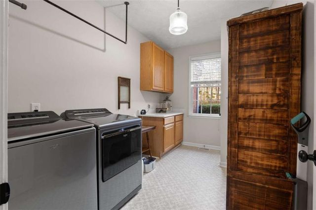 7955 Black Horse Run, Winston, GA 30187