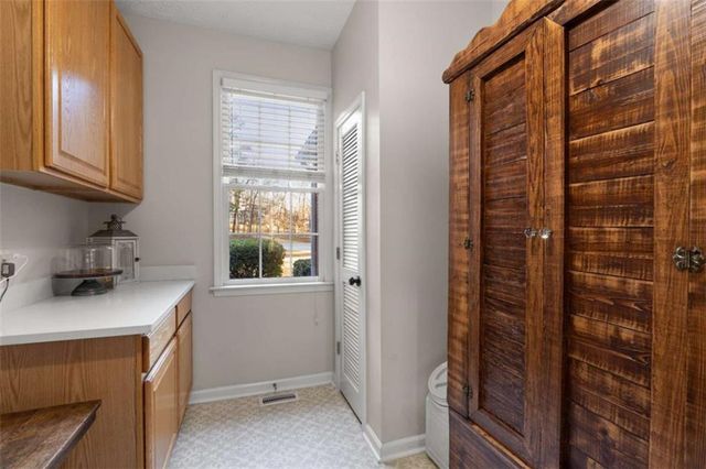 7955 Black Horse Run, Winston, GA 30187