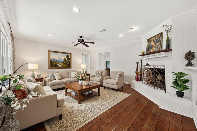 2322 Eaglerock Drive, Houston, TX 77080