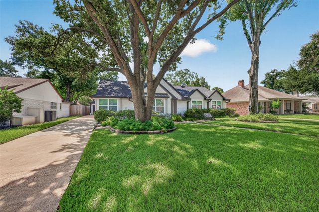 2322 Eaglerock Drive, Houston, TX 77080