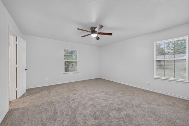 1002 Pine Street, Bonham, TX 75418