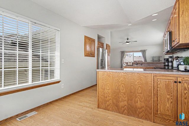 7004 W 51st St Street, Sioux Falls, SD 57106