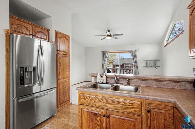 7004 W 51st St Street, Sioux Falls, SD 57106