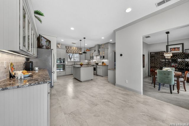 101 CIBOLO HOLLOW N, Fair Oaks Ranch, TX 78015