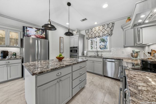 101 CIBOLO HOLLOW N, Fair Oaks Ranch, TX 78015