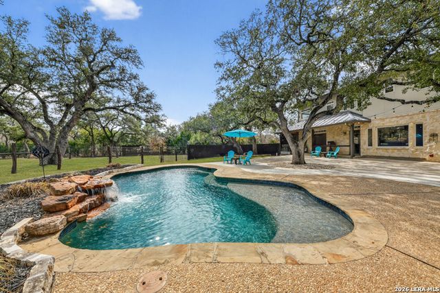 101 CIBOLO HOLLOW N, Fair Oaks Ranch, TX 78015