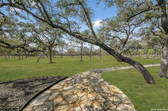 101 CIBOLO HOLLOW N, Fair Oaks Ranch, TX 78015