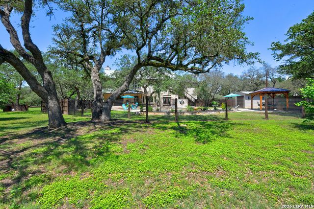 101 CIBOLO HOLLOW N, Fair Oaks Ranch, TX 78015
