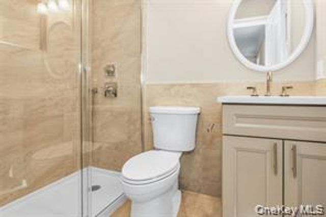 9 Briggs Street, Hicksville, NY 11801