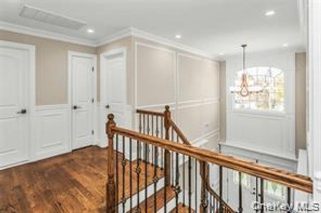 9 Briggs Street, Hicksville, NY 11801