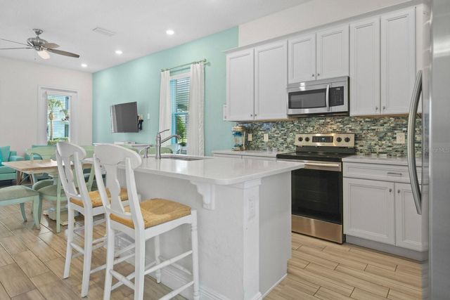 8045 LOST SHAKER LANE, Kissimmee, FL 34747