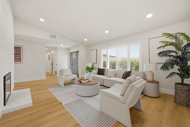 3338 Woodside Lane, San Jose, CA 95121