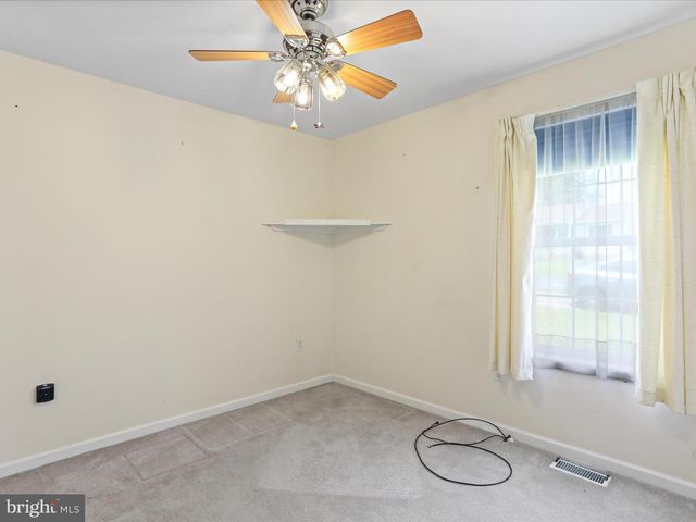6 BLAKE, Martinsburg, WV 25404