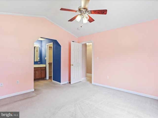 6 BLAKE, Martinsburg, WV 25404