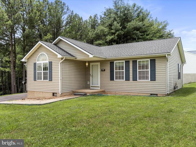 6 BLAKE, Martinsburg, WV 25404