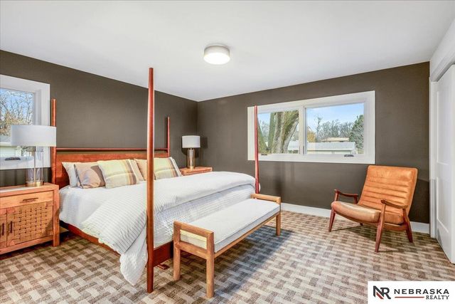 2009 S 88th Street, Omaha, NE 68124