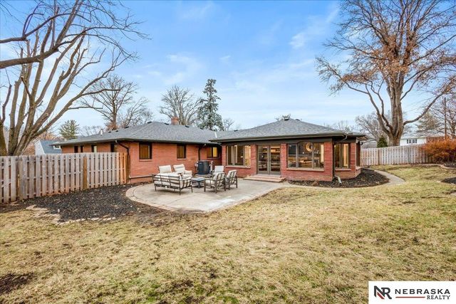 2009 S 88th Street, Omaha, NE 68124