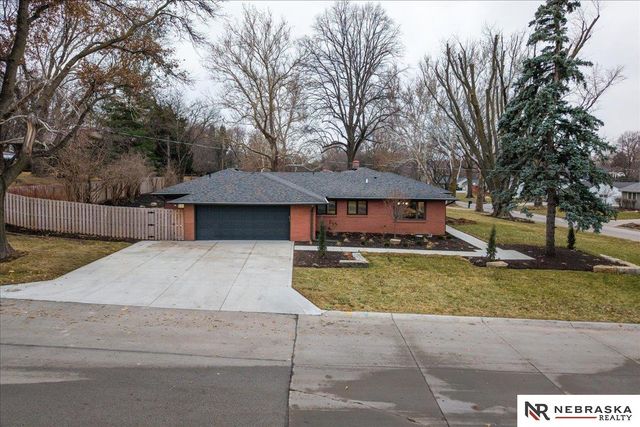 2009 S 88th Street, Omaha, NE 68124