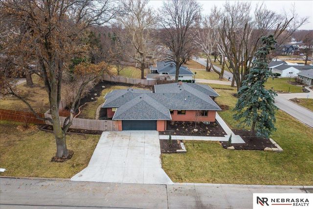 2009 S 88th Street, Omaha, NE 68124