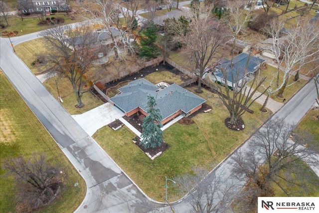 2009 S 88th Street, Omaha, NE 68124
