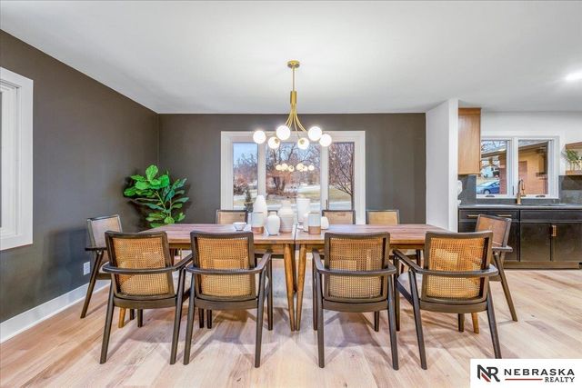 2009 S 88th Street, Omaha, NE 68124