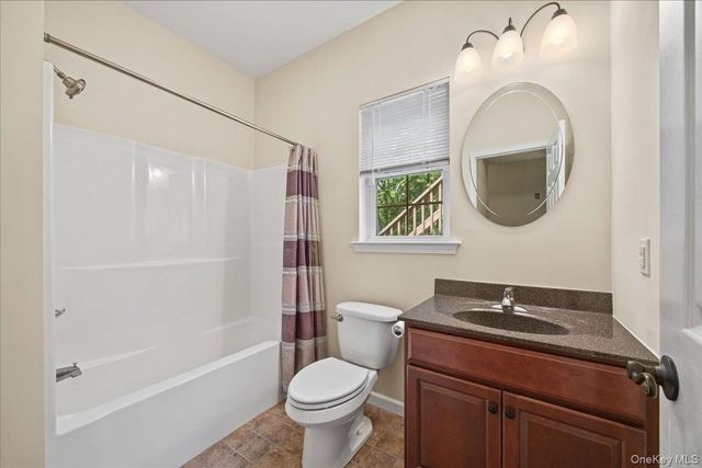 83 Whitford Road, Westtown, NY 10998