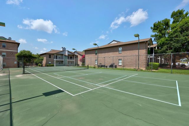 12166 Metric BLVD 233, Austin, TX 78758