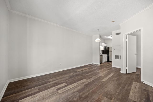 12166 Metric BLVD 233, Austin, TX 78758
