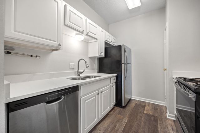 12166 Metric BLVD 233, Austin, TX 78758