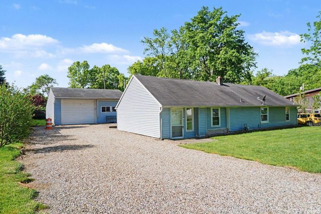 19948 Elizabeth Street, South Bend, IN 46637