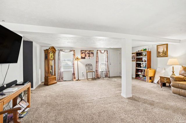 19948 Elizabeth Street, South Bend, IN 46637