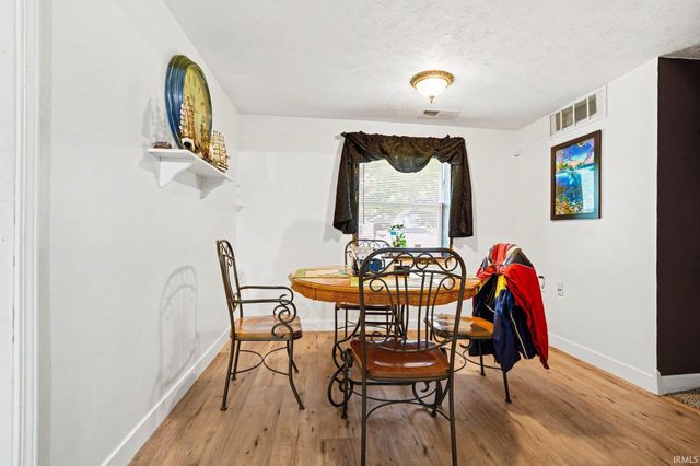19948 Elizabeth Street, South Bend, IN 46637