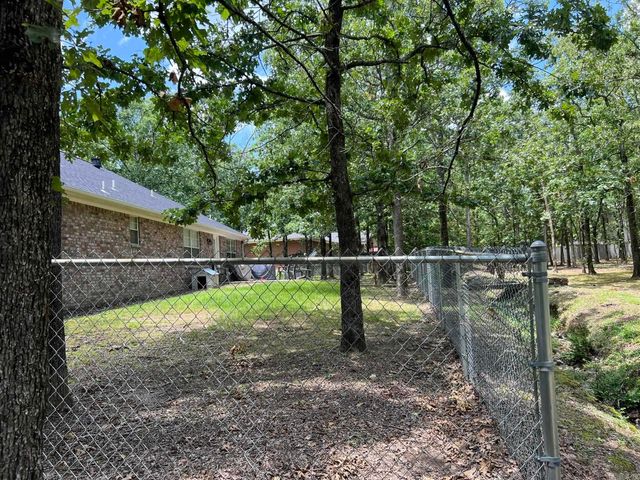 301 Pin Oak, Mena, AR 71953