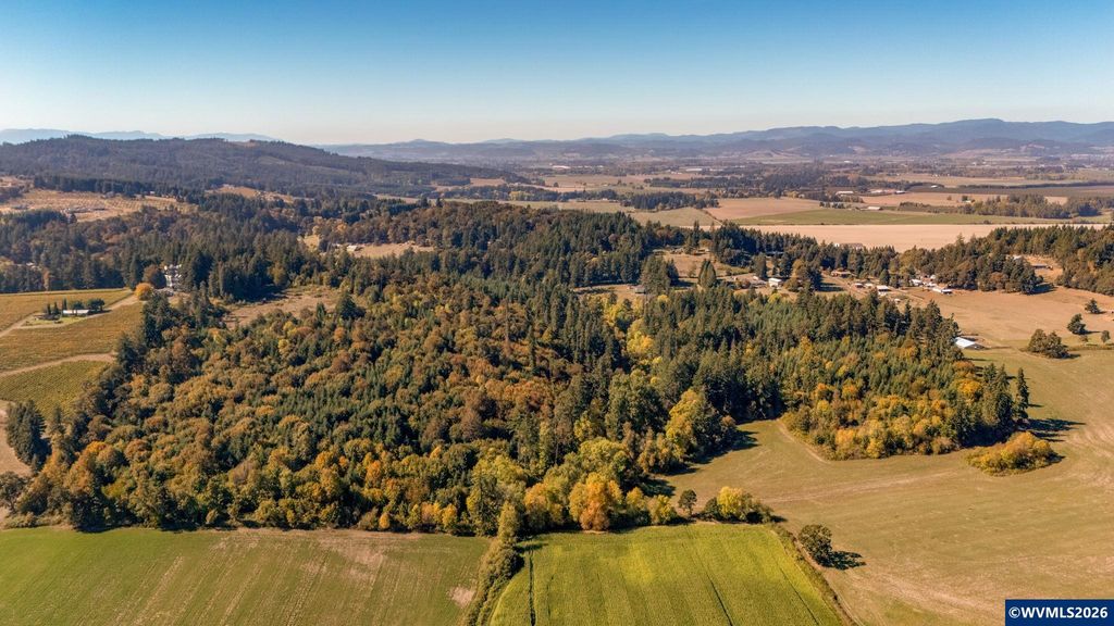 Image 1 of property listing at Lot 2300 SE Lafayette Hwy, Dayton, OR 97114