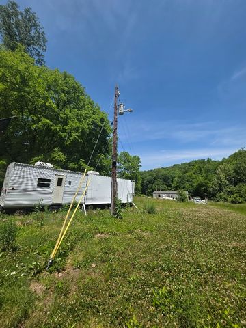 1310 Carney Winters Rd, Ashland City, TN 37015