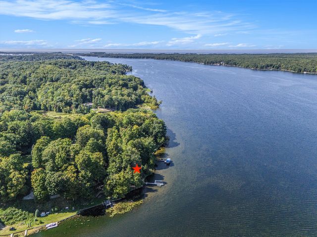 6218 N Loggers Lane, Ludington, MI 49431