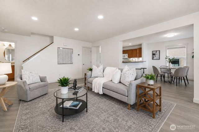 36703 SE Gravenstein Court, Snoqualmie, WA 98065