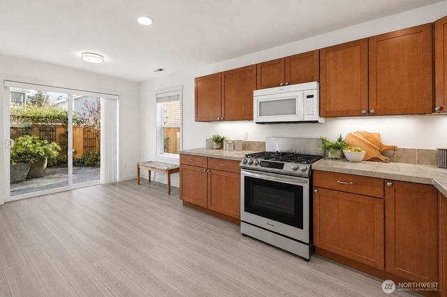36703 SE Gravenstein Court, Snoqualmie, WA 98065
