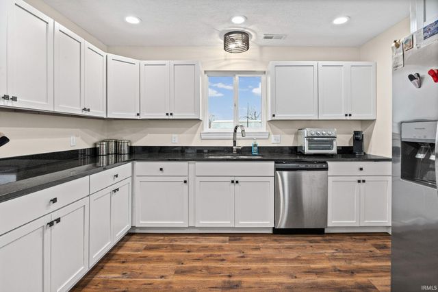 107 E 3rd Street, Otterbein, IN 47970