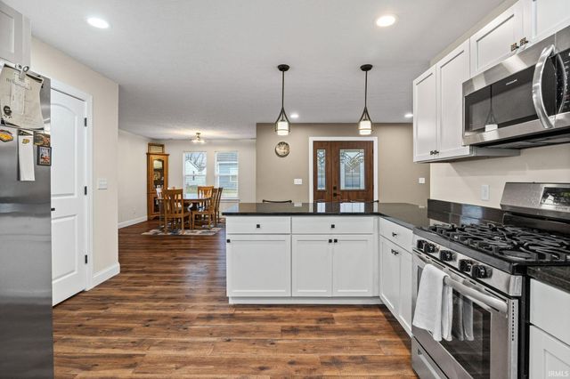 107 E 3rd Street, Otterbein, IN 47970